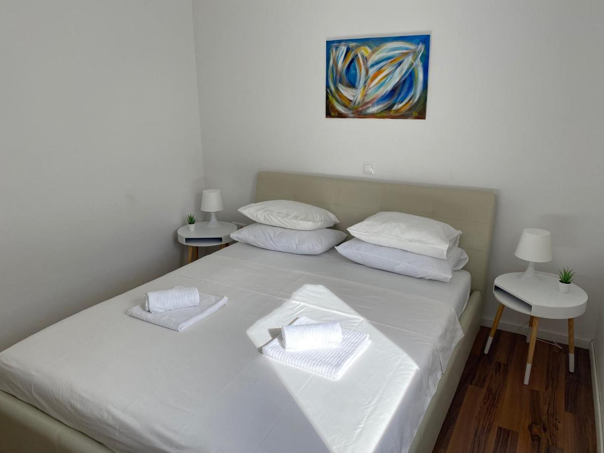 Private Pool And Mediterranean Garden Apt Mia Silo  Ngoại thất bức ảnh
