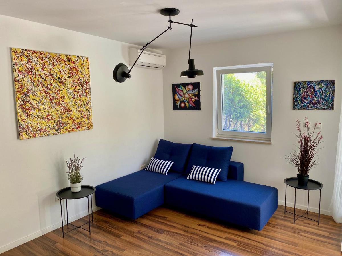 Private Pool And Mediterranean Garden Apt Mia Silo  Ngoại thất bức ảnh